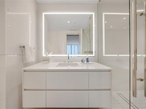 300 Biscayne Blvd Way 805, Miami FL 33131