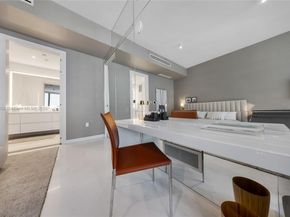 300 Biscayne Blvd Way 805, Miami FL 33131