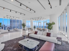300 Biscayne Blvd Way 805, Miami FL 33131