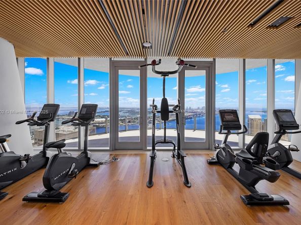 300 Biscayne Blvd Way 805, Miami FL 33131
