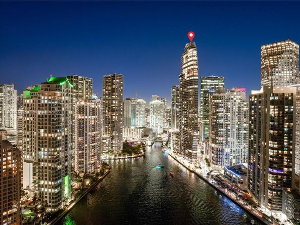 300 Biscayne Blvd Way 805, Miami FL 33131