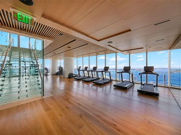 300 Biscayne Blvd Way 805, Miami FL 33131