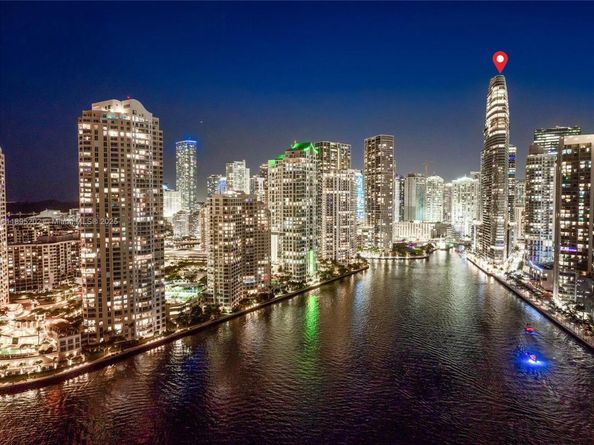 300 Biscayne Blvd Way 805, Miami FL 33131