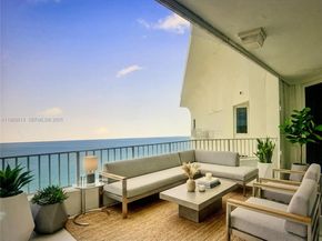 550 S Ocean Blvd Ph05, Boca Raton FL 33432