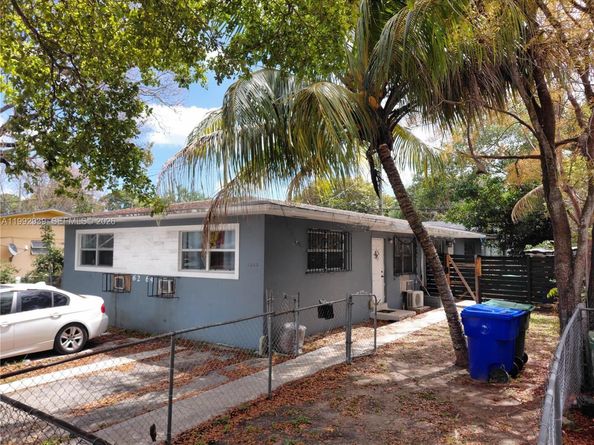 1262 - 1264 NW 46th St, Miami FL 33142