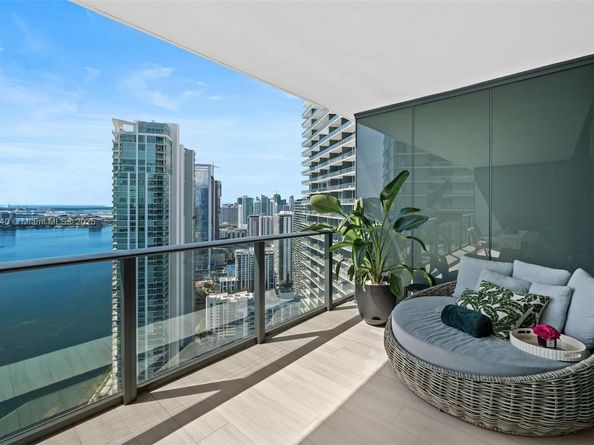 650 NE 32nd St 4405, Miami FL 33137