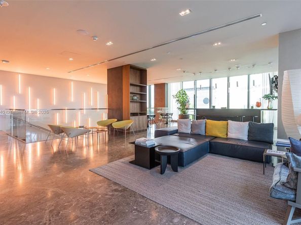 650 NE 32nd St 4405, Miami FL 33137
