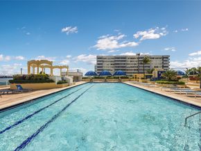 7601 E Treasure Dr 1119, North Bay Village FL 33141