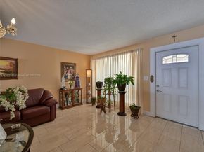 104 N 31st Ct, Hollywood FL 33021