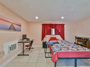 104 N 31st Ct, Hollywood FL 33021
