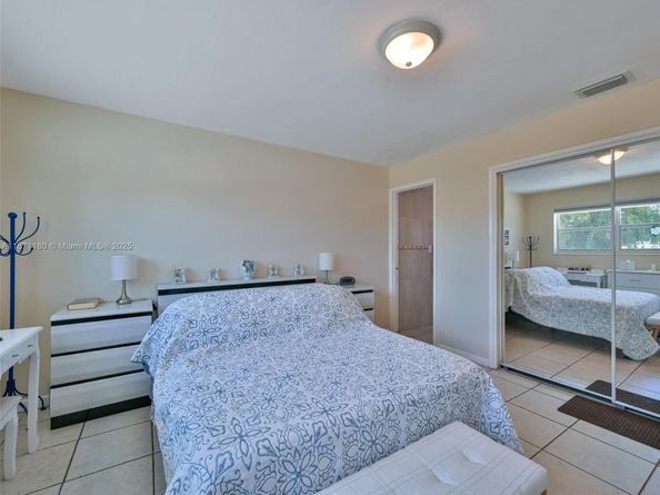 104 N 31st Ct, Hollywood FL 33021