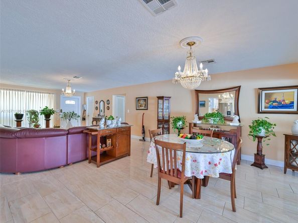 104 N 31st Ct, Hollywood FL 33021