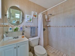 104 N 31st Ct, Hollywood FL 33021
