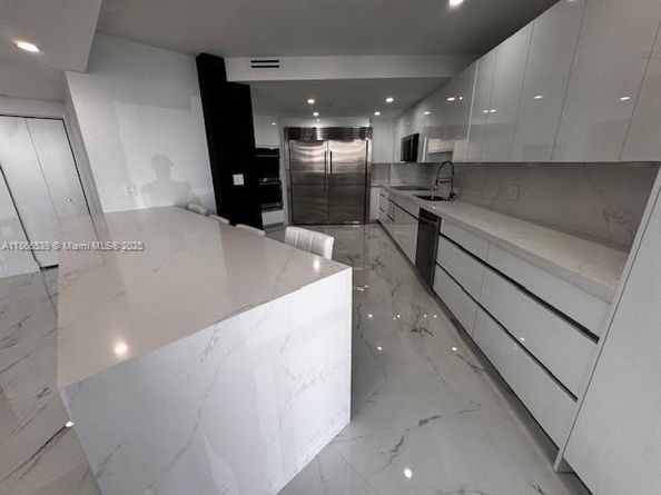 4000 Island Blvd 2301, Aventura FL 33160