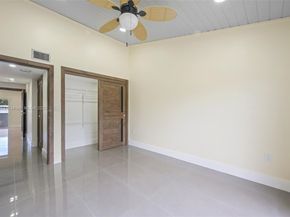 3807 NE 166th St, North Miami Beach FL 33160