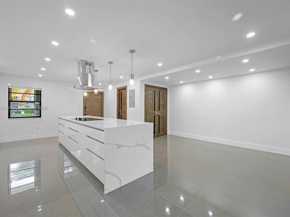 3807 NE 166th St, North Miami Beach FL 33160