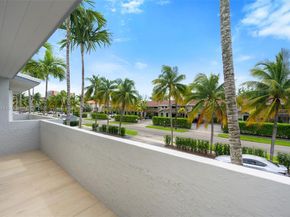 3807 NE 166th St, North Miami Beach FL 33160