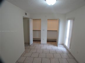 10 SW 108th Ave E8, Sweetwater FL 33174