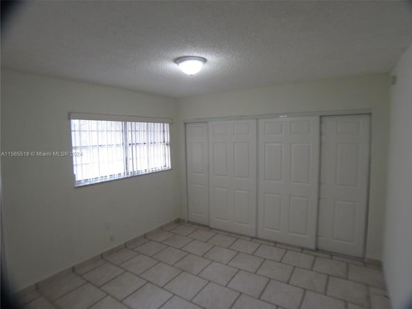 10 SW 108th Ave E8, Sweetwater FL 33174