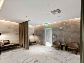 90 SW 3rd St 1205, Miami FL 33130