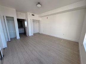 90 SW 3rd St 1205, Miami FL 33130