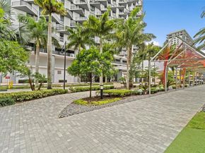 5252 NW 85th Ave 605, Doral FL 33166