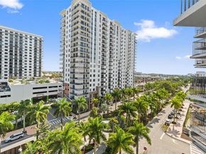 5252 NW 85th Ave 605, Doral FL 33166