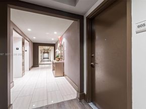 5252 NW 85th Ave 605, Doral FL 33166