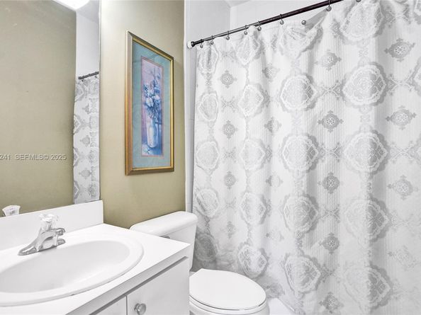 4909 Schooner Drive, Fort Lauderdale FL 33312