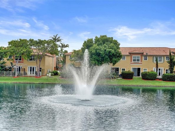 4909 Schooner Drive, Fort Lauderdale FL 33312