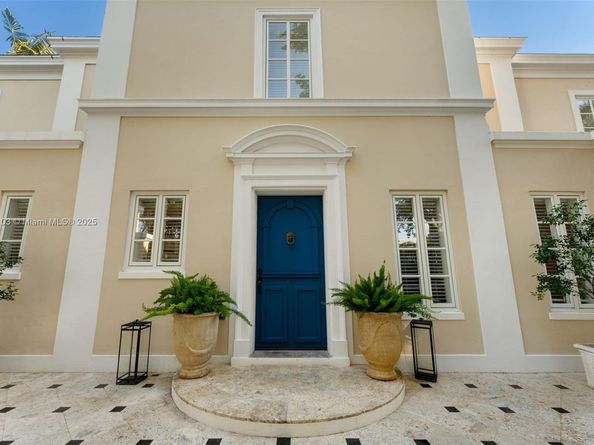 1004 Cotorro Ave, Coral Gables FL 33146