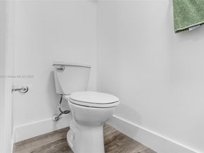 3067 Center St 17, Miami FL 33133