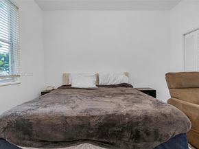 3067 Center St 17, Miami FL 33133
