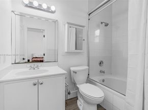3067 Center St 17, Miami FL 33133