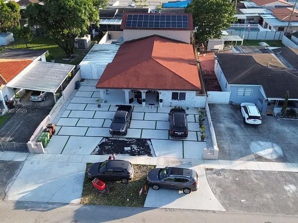 224 E 42nd St, Hialeah FL 33013