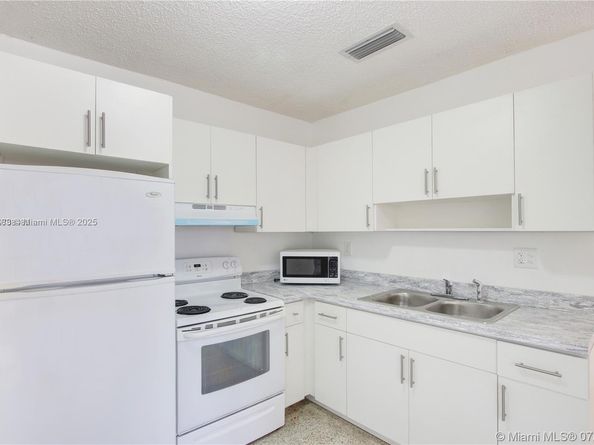 3500 SW 26th St, Miami FL 33133