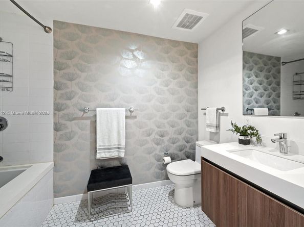 401 N Birch Rd 505, Fort Lauderdale FL 33304