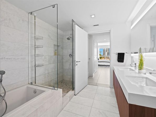 401 N Birch Rd 505, Fort Lauderdale FL 33304