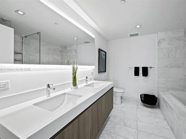 401 N Birch Rd 505, Fort Lauderdale FL 33304