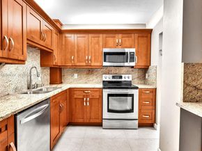 4400 Hillcrest 617B, Hollywood FL 33021