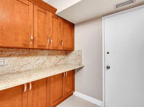 4400 Hillcrest 617B, Hollywood FL 33021