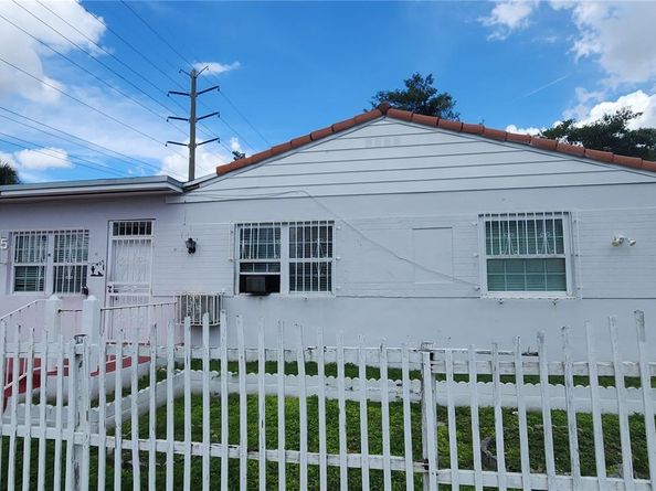 405 NW 64th St, Miami FL 33150