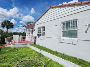 405 NW 64th St, Miami FL 33150