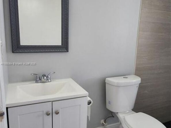 405 NW 64th St, Miami FL 33150