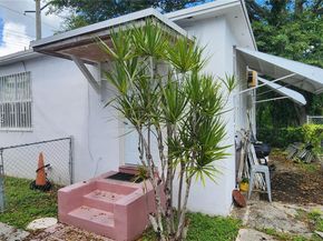 405 NW 64th St, Miami FL 33150