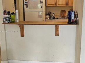 1090 NE 129th St 205, North Miami FL 33161