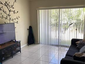 1090 NE 129th St 205, North Miami FL 33161