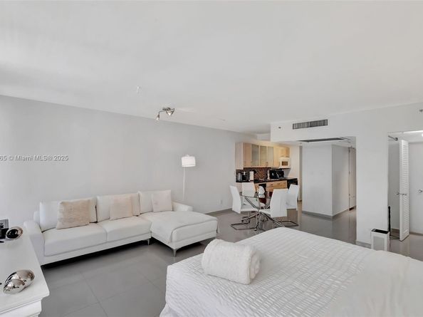 100 Lincoln Rd 417, Miami Beach FL 33139