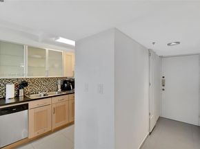 100 Lincoln Rd 417, Miami Beach FL 33139