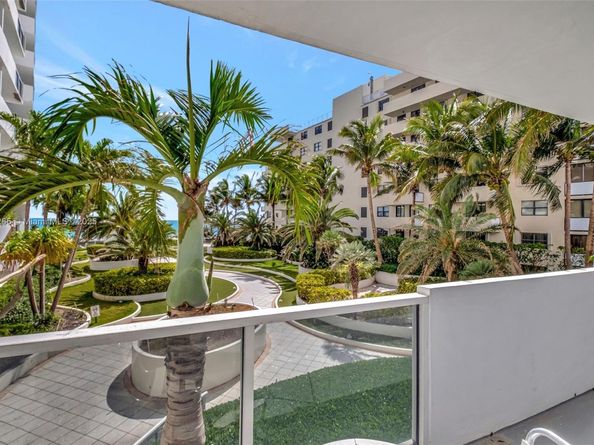 100 Lincoln Rd 417, Miami Beach FL 33139